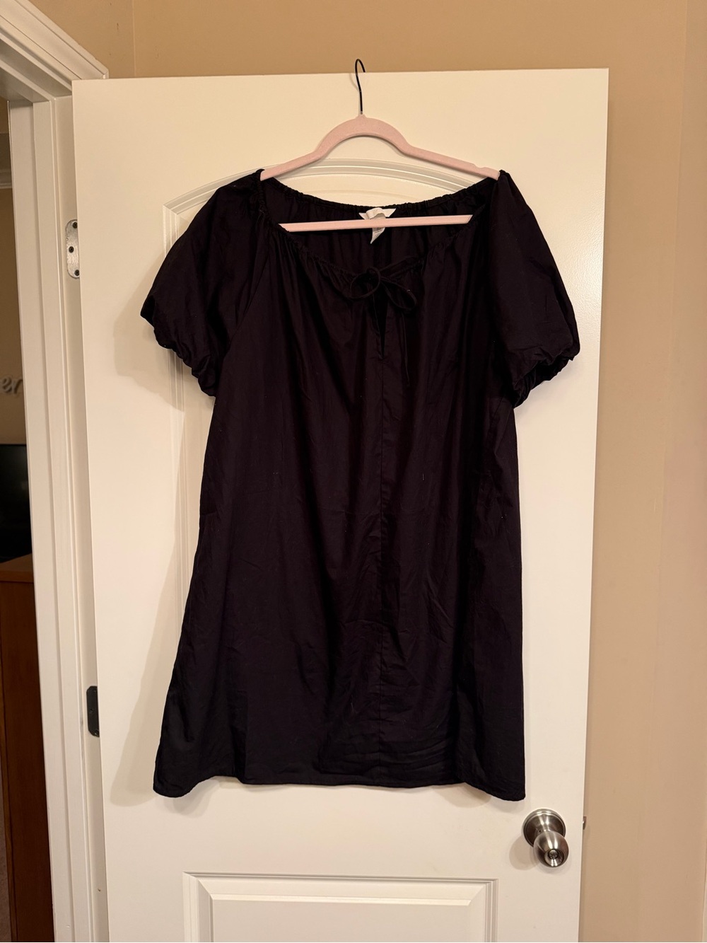 H&M Black Short Sleeve Peasant Dress